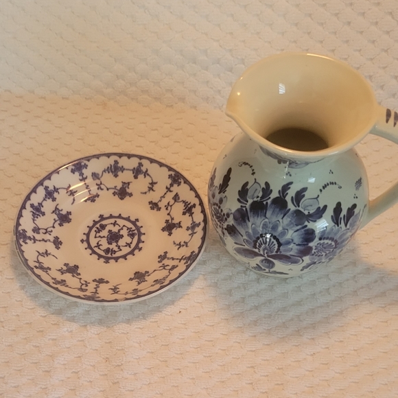 Delft Holland  pitcher  and Delft  plate - Picture 2 of 4